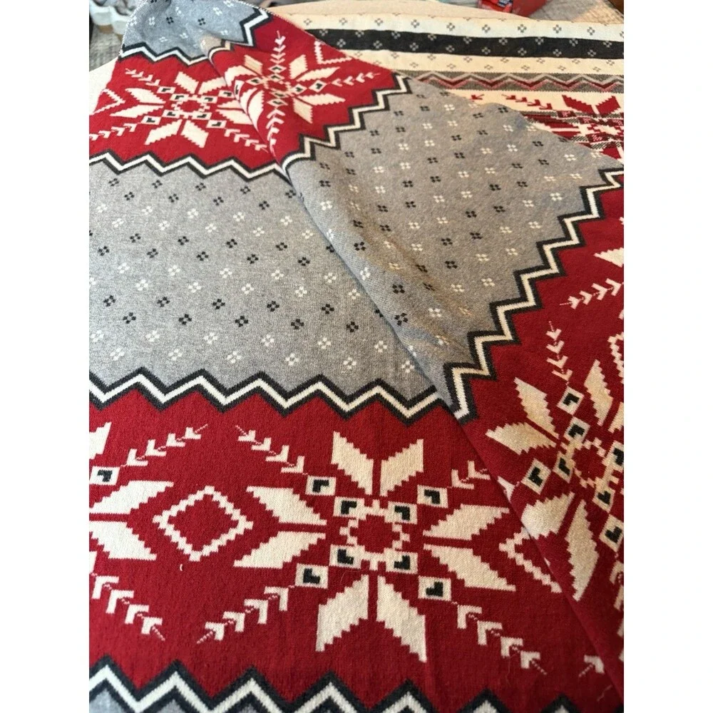 Queenwest Trading Co Cotton Throw Blanket Snowflake Gray White Red 50 X 60